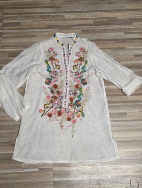 🔺️Dor Dor Couture White Embroidered Floral Long Sleeve Tunic Top Medium